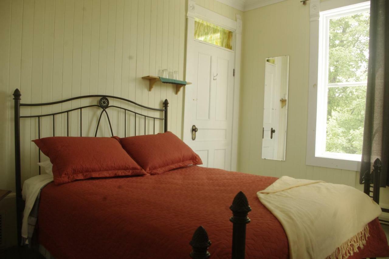Gite Au Pied Des Appalaches Sainte-Sophie-D'Halifax ภายนอก รูปภาพ